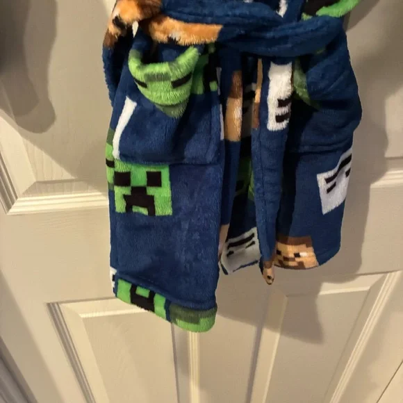 Minecraft Robe - Picture 3 of 5